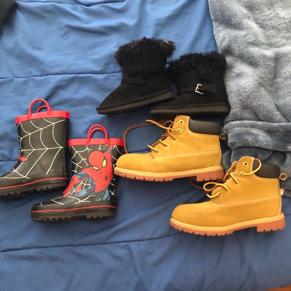 Kids Boots Good Shape